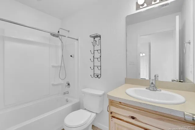 $1,700 | 2720 Golf Drive, Spring Branch, TX 78070