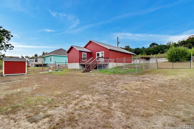 $1,700 | 2720 Golf Drive, Spring Branch, TX 78070