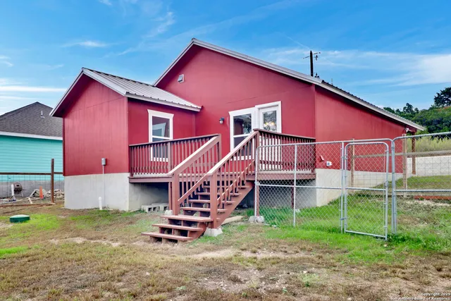 $1,700 | 2720 Golf Drive, Spring Branch, TX 78070