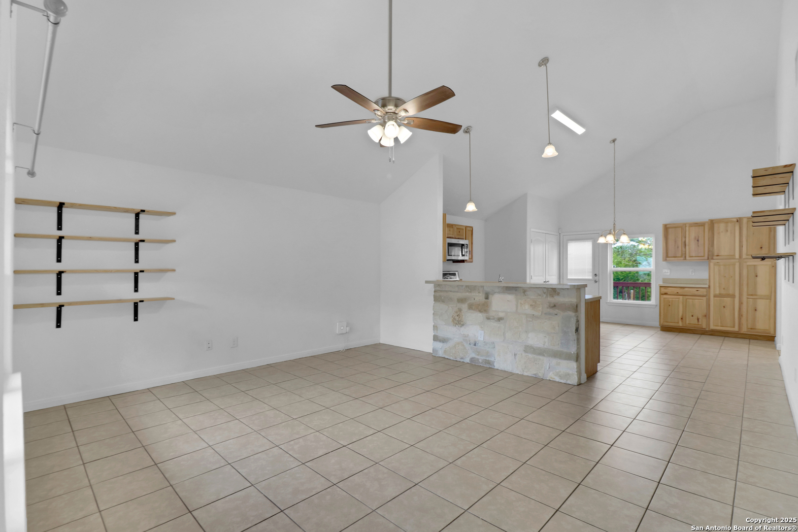 2720 Golf Drive Spring Branch, TX 78070 - Photo 7 of 36