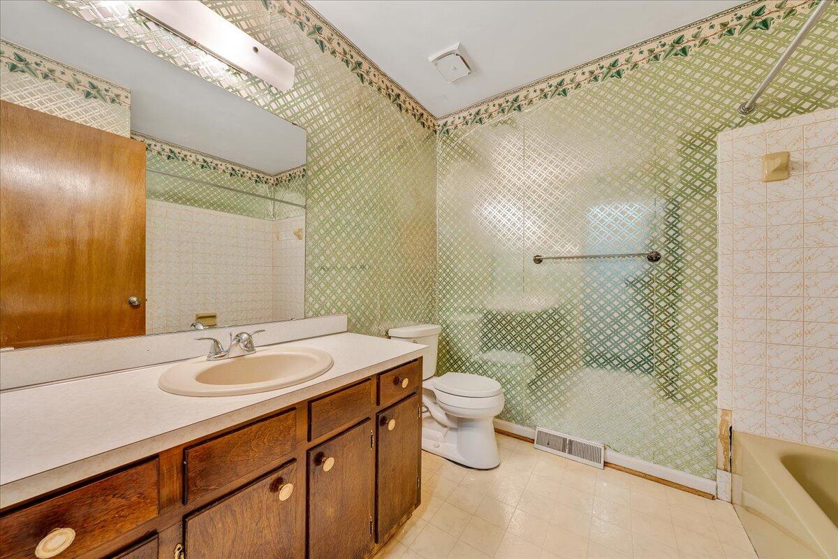 3523 Laurel Ridge Road Northwest Roanoke, VA 24017 - Photo 11 of 34 11-MIB04290