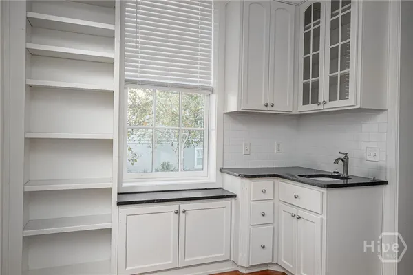 $3,195,000 | 25 West Perry Street, Savannah, GA 31401