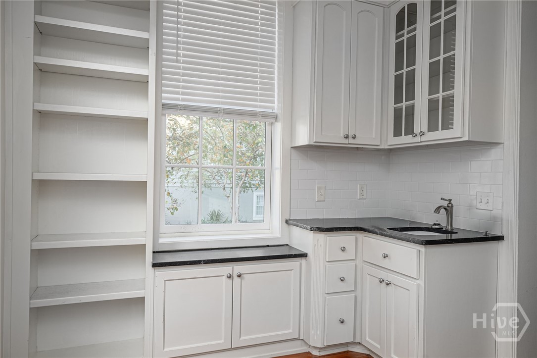 25 West Perry Street Savannah, GA 31401 - Photo 14 of 75