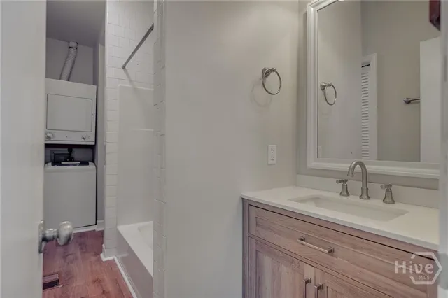 $3,245,000 | 25 West Perry Street, Savannah, GA 31401