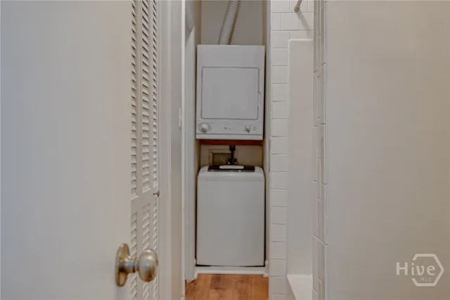 $3,245,000 | 25 West Perry Street, Savannah, GA 31401