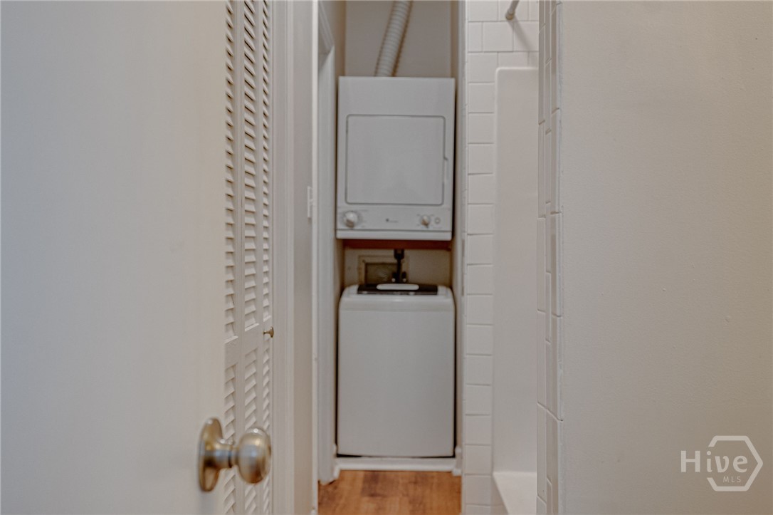 25 West Perry Street Savannah, GA 31401 - Photo 44 of 75 Carriage House