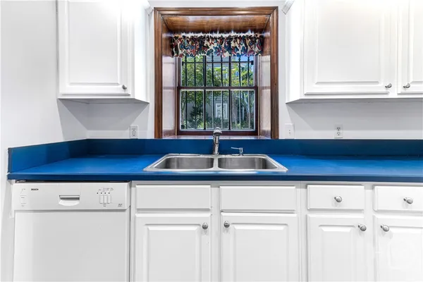 $3,195,000 | 25 West Perry Street, Savannah, GA 31401