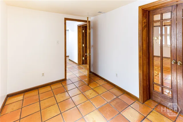 $3,245,000 | 25 West Perry Street, Savannah, GA 31401