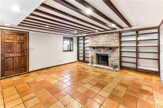 $3,245,000 | 25 West Perry Street, Savannah, GA 31401