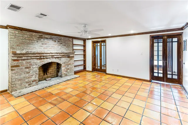 $3,245,000 | 25 West Perry Street, Savannah, GA 31401