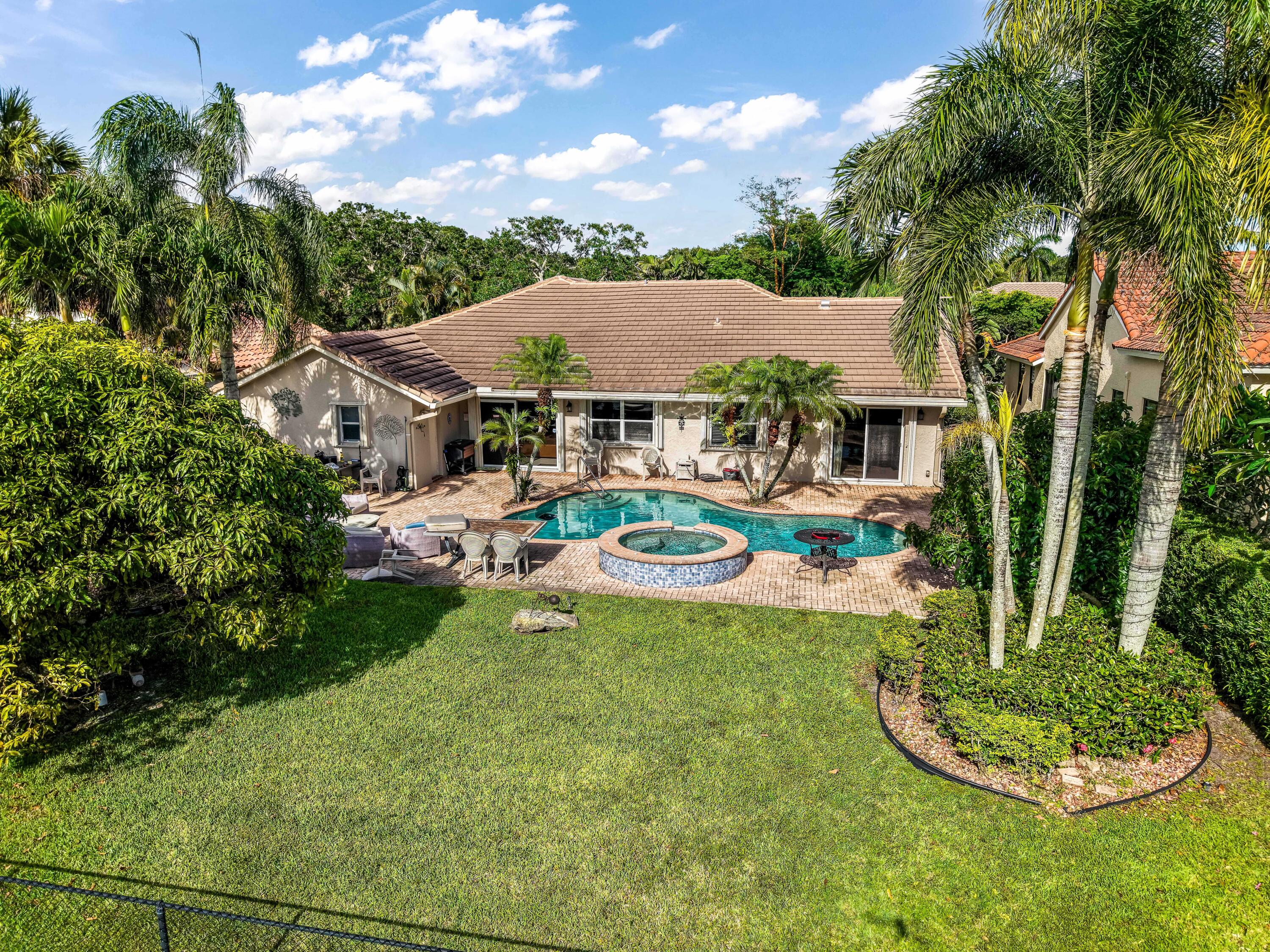 3171 Overlook Road Davie, FL 33328 - Photo 40 of 55 DJI_20260520170813_0178_D