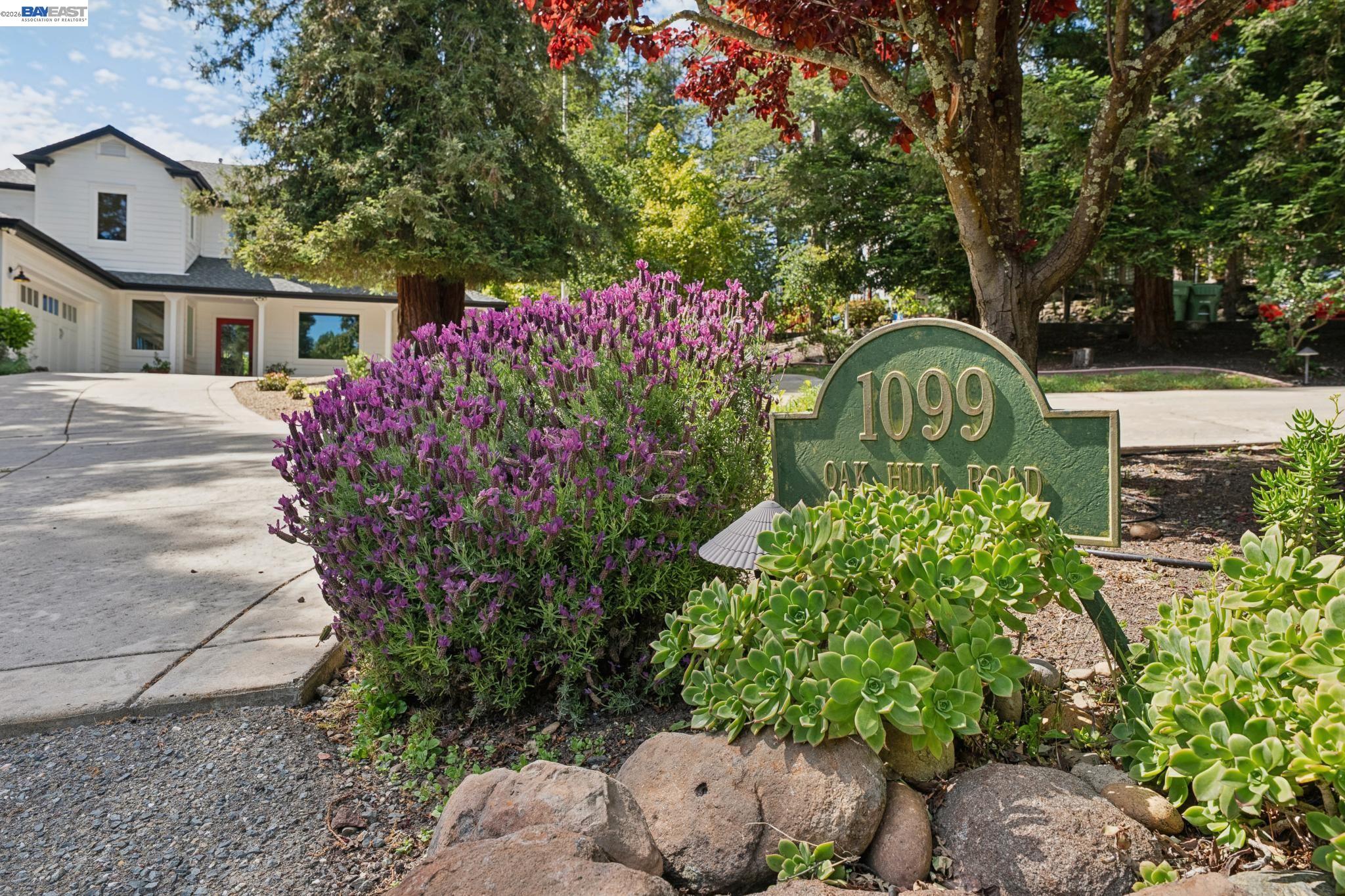 1099 Oak Hill Road Lafayette, CA 94549 - Photo 2 of 50