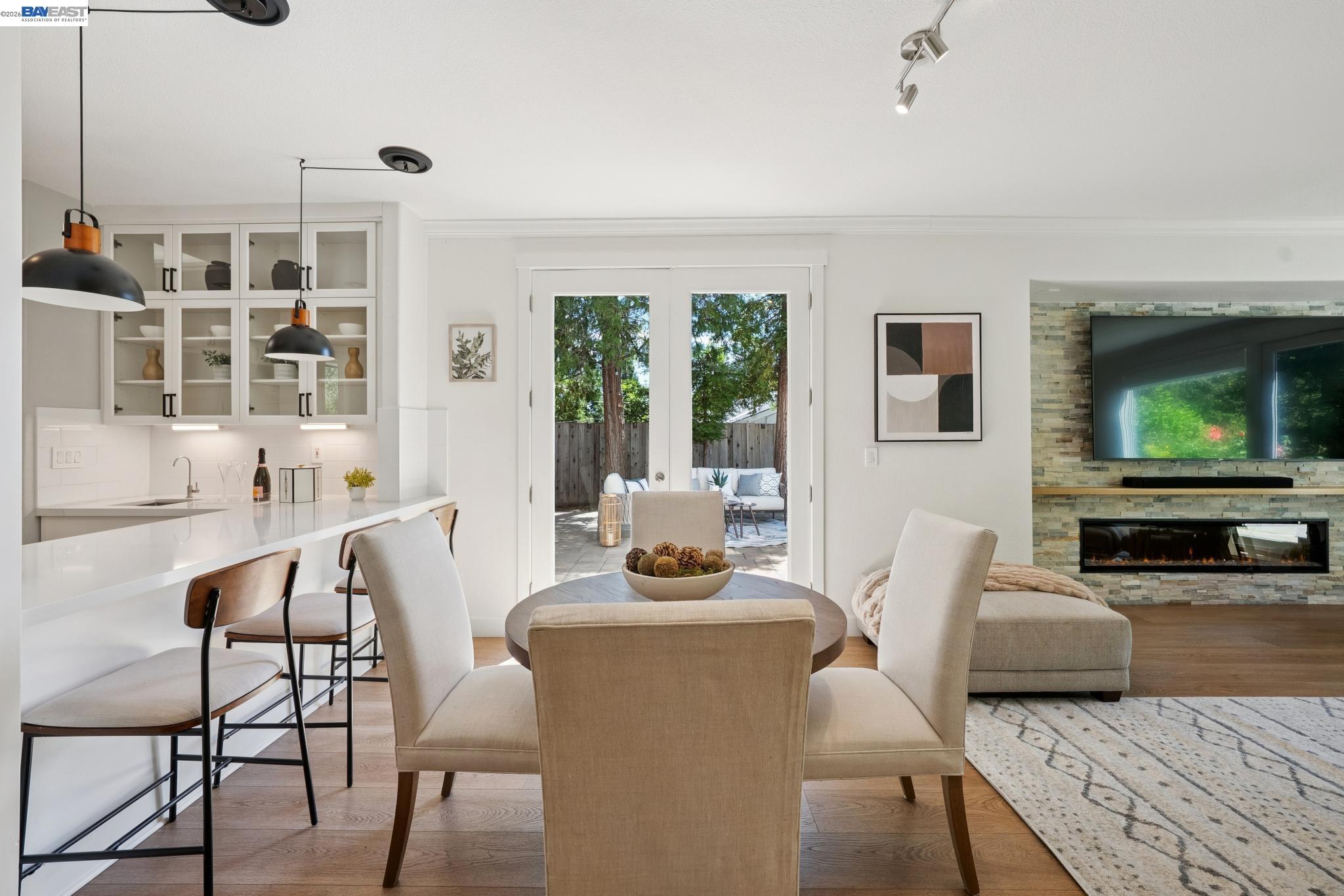 1099 Oak Hill Road Lafayette, CA 94549 - Photo 7 of 50