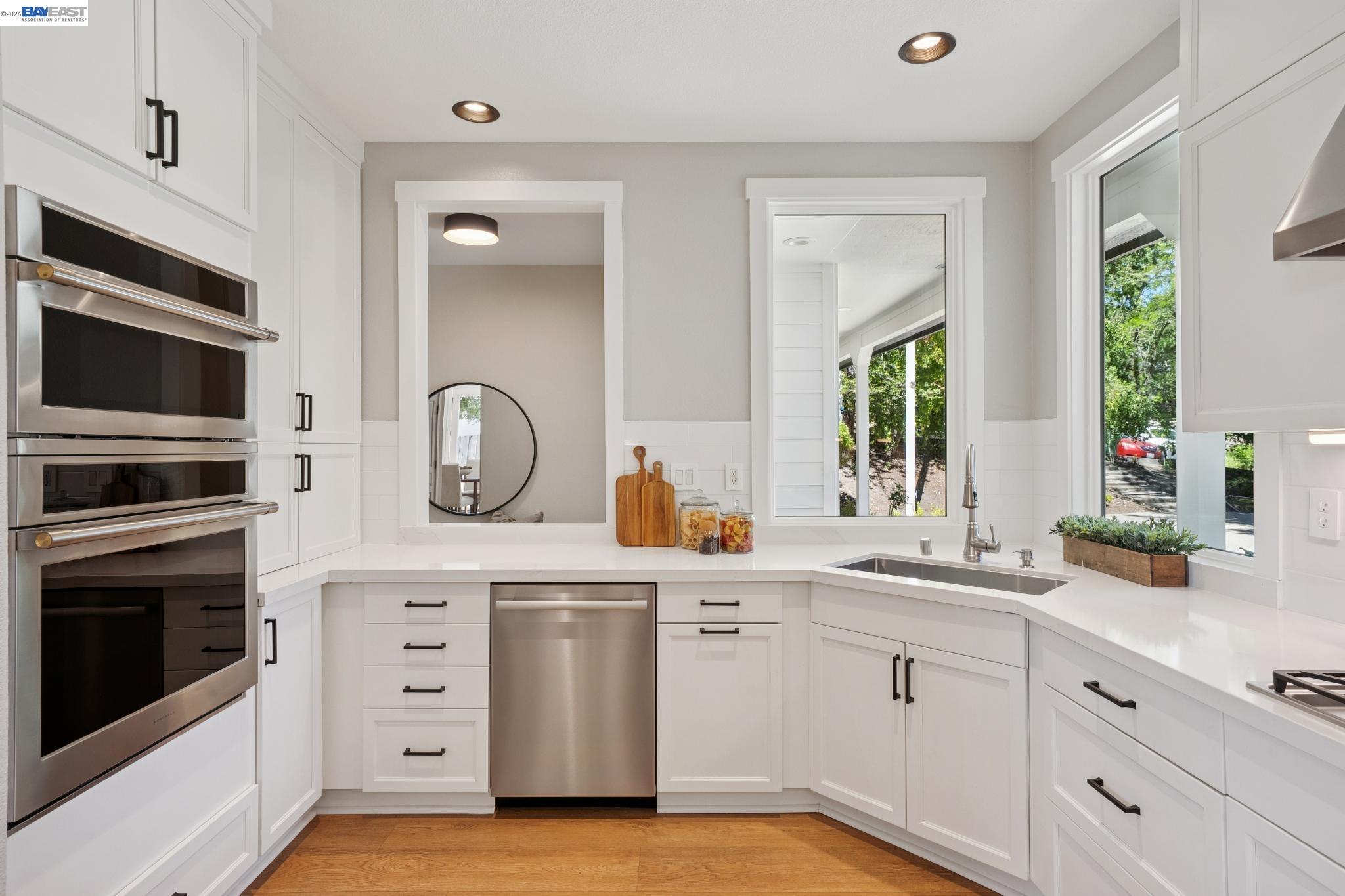 1099 Oak Hill Road Lafayette, CA 94549 - Photo 10 of 50