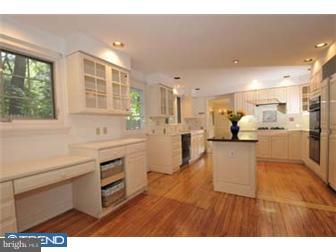 306 Chamounix Road Wayne, PA 19087 - Photo 10 of 18 Kitchen