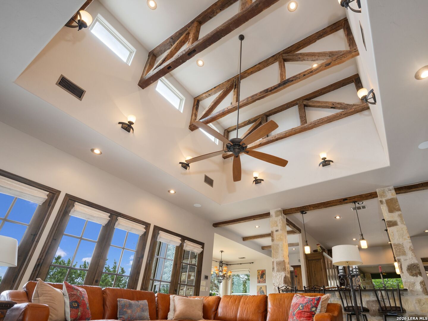 2717 B & R Road Utopia, TX 78884 - Photo 23 of 70 a view of a lobby with furniture and a chandelier