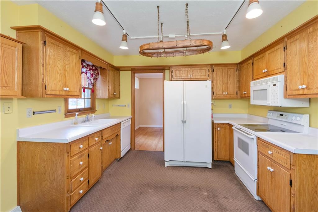 4607 Melbourne Road Indianapolis, IN 46228 - Photo 9 of 26 Gallery Image 9