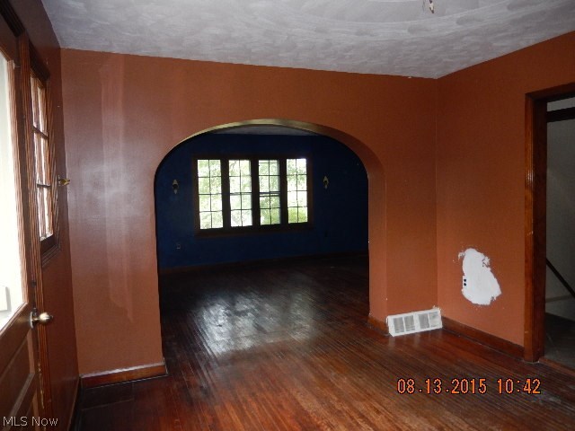 574 South Ridge Road East Geneva, OH 44041 - Photo 8 of 23 Gallery Image 8