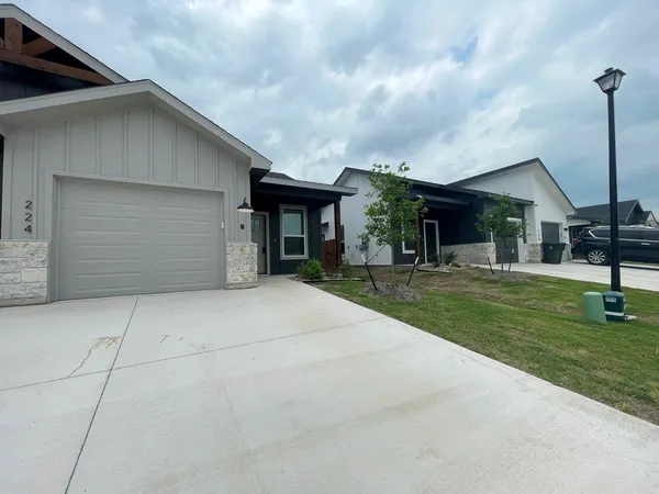 $1,500 | 224 Riptide, Unit B, Temple, TX 76501