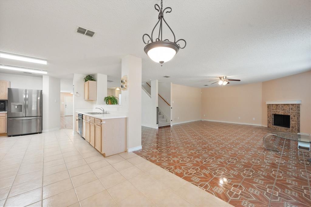 511 Travis Ranch Trail Arlington, TX 76002 - Photo 29 of 40 Gallery Image 29
