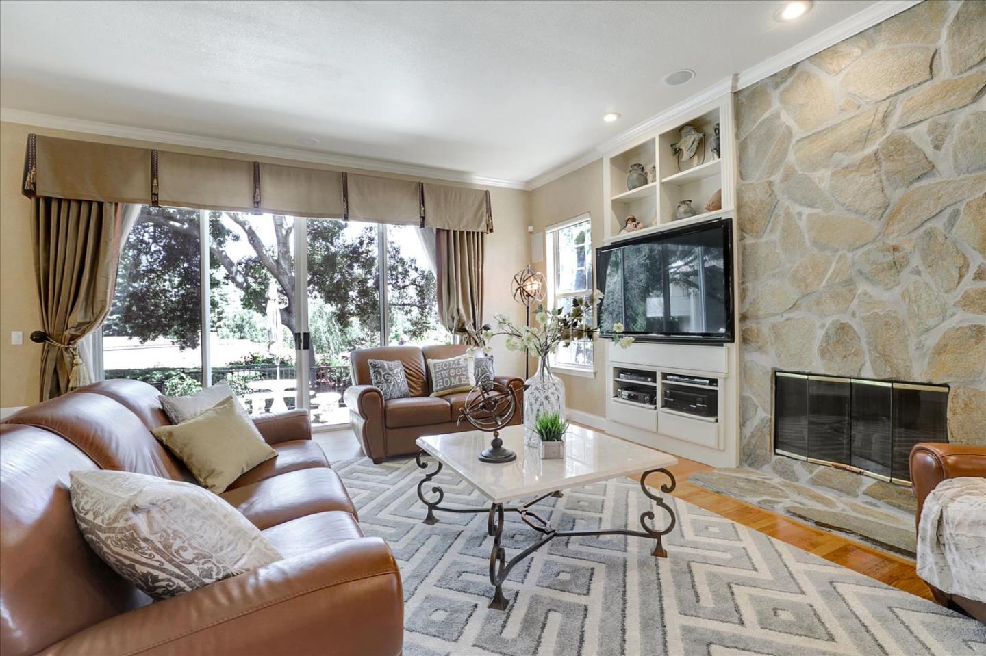 10925 Miramonte Road Cupertino, CA 95014 - Photo 15 of 75 Gallery Image 15