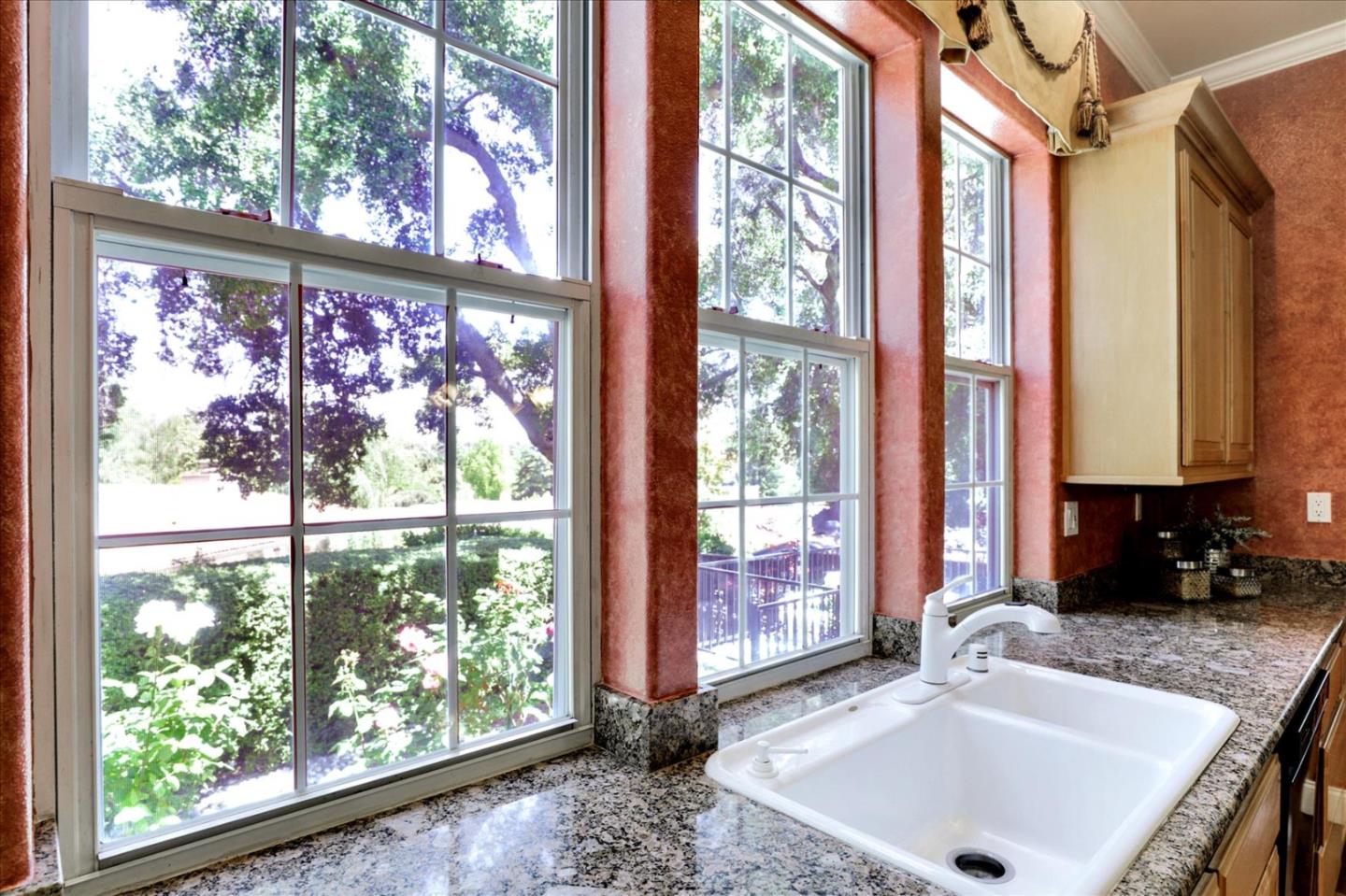 10925 Miramonte Road Cupertino, CA 95014 - Photo 22 of 75 Gallery Image 22