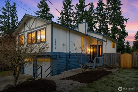 $1,295,000 | 11503 Bartlett Avenue Northeast, Seattle, WA 98125