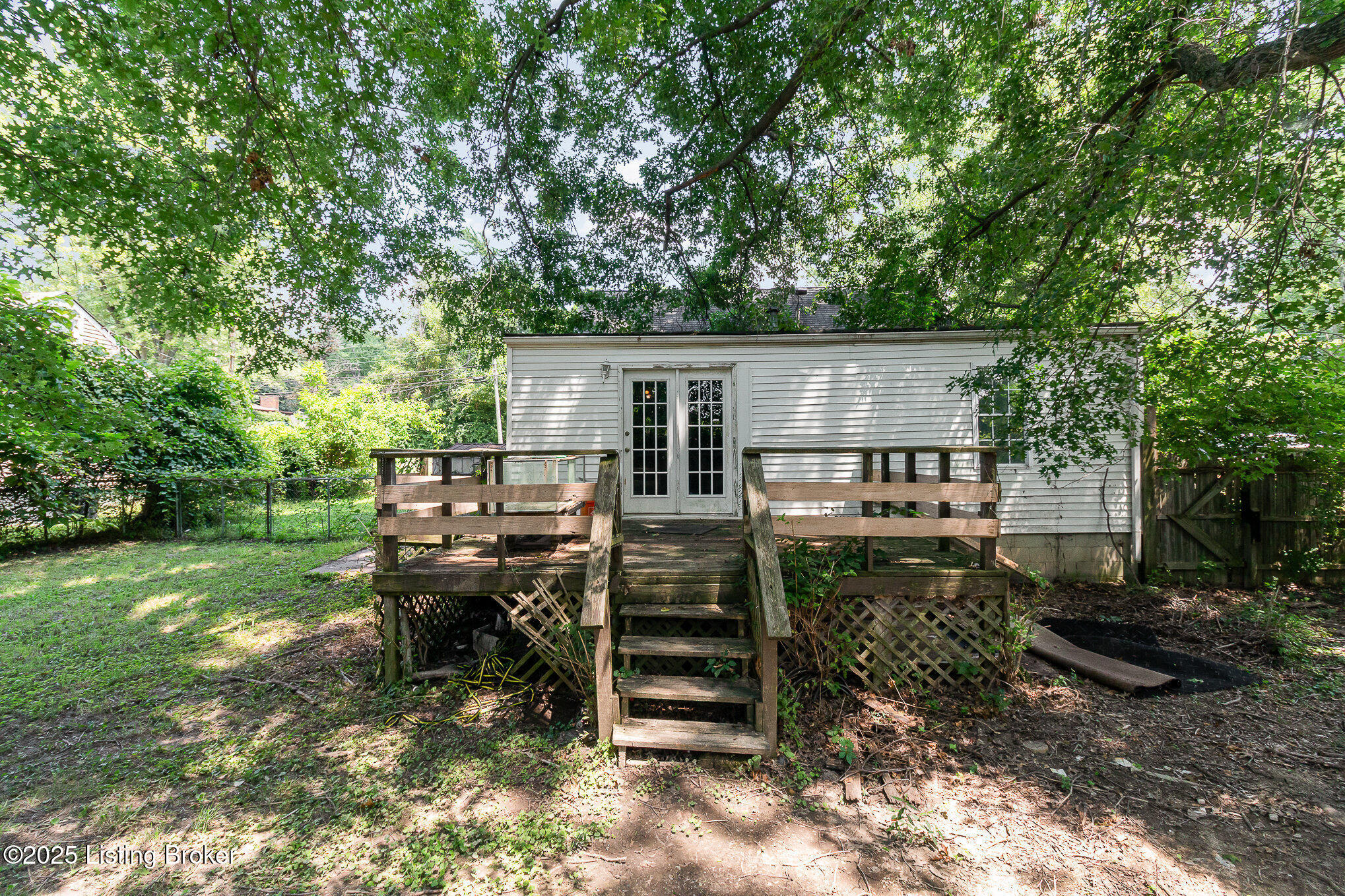 1202 South Park Road Fairdale, KY 40118 - Photo 13 of 14 015_1202_south_park_road_41-edit_183