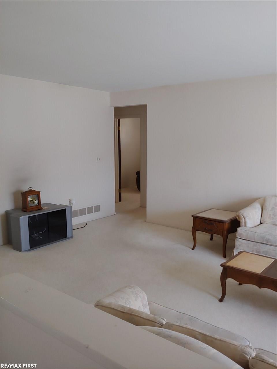 31874 Hoover Road Warren, MI 48093 - Photo 10 of 36