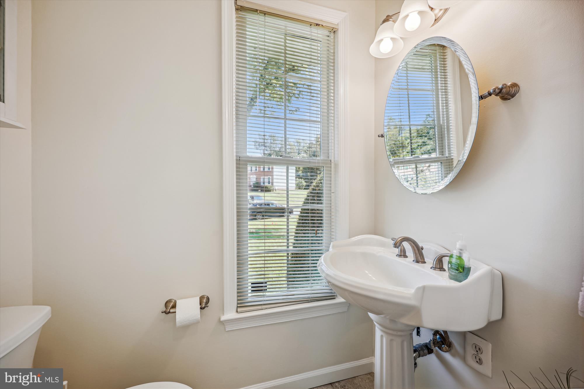 1816 Queensguard Road Silver Spring, MD 20906 - Photo 25 of 59