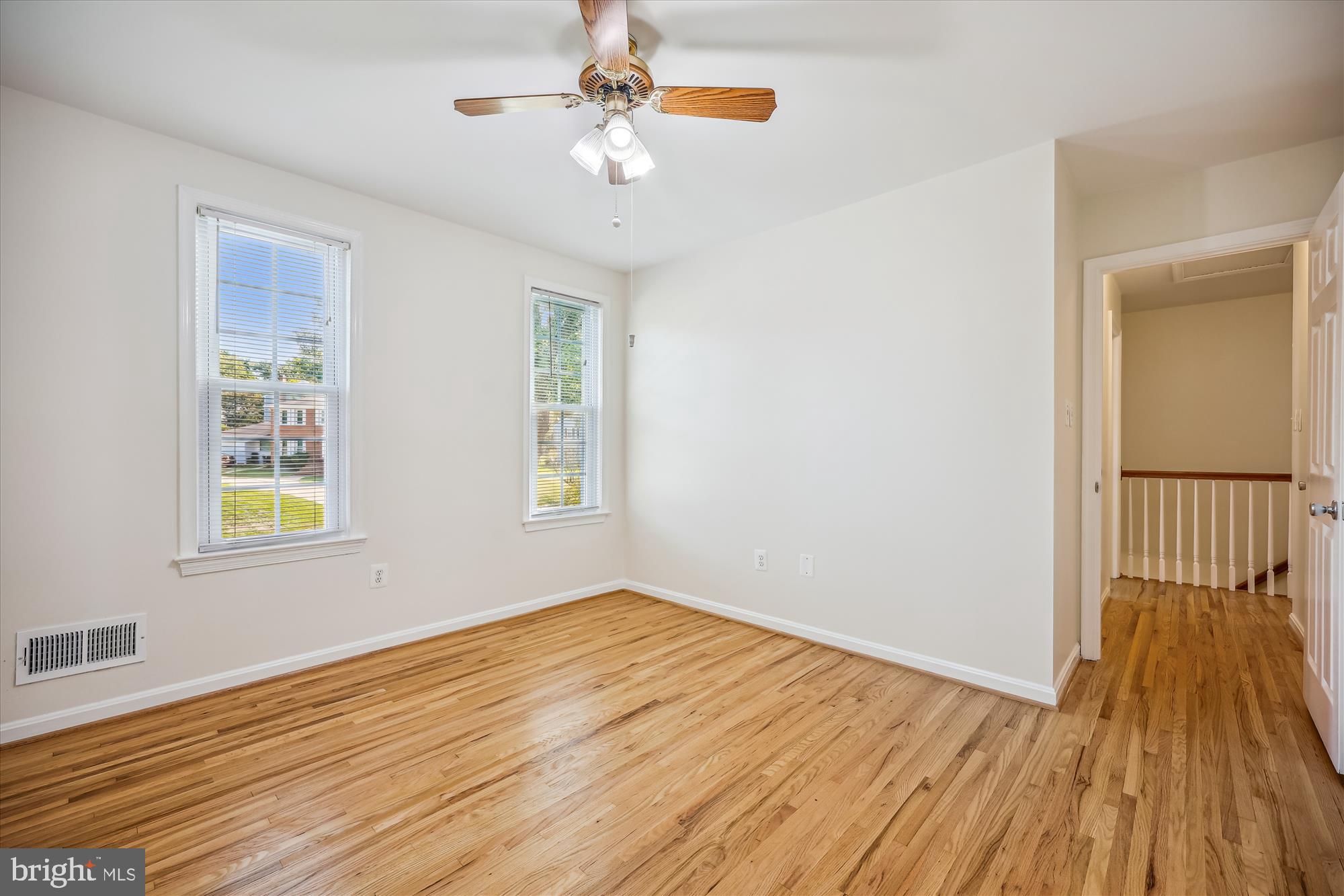 1816 Queensguard Road Silver Spring, MD 20906 - Photo 33 of 59