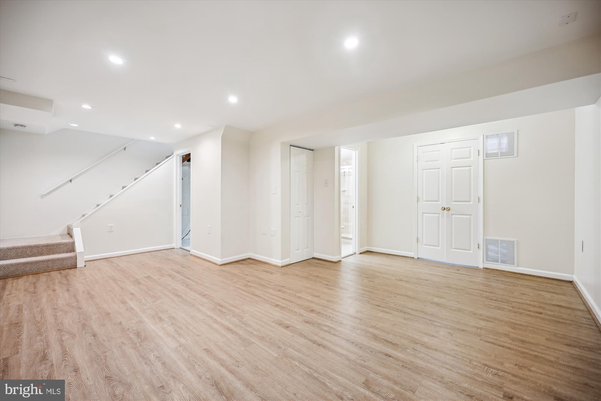 1816 Queensguard Road Silver Spring, MD 20906 - Photo 42 of 59