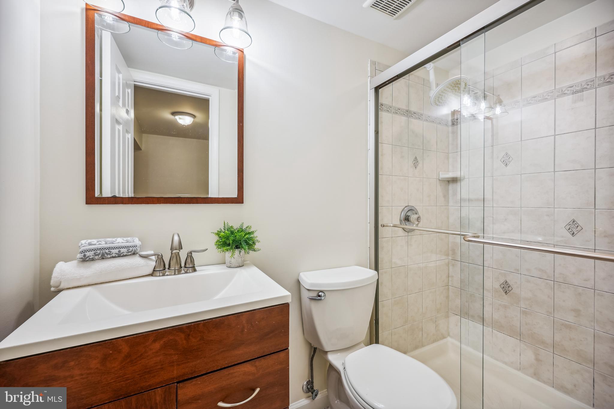 1816 Queensguard Road Silver Spring, MD 20906 - Photo 44 of 59 Basement full bathroom