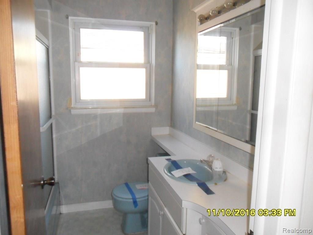 30522 Hayes Road Roseville, MI 48066 - Photo 11 of 11