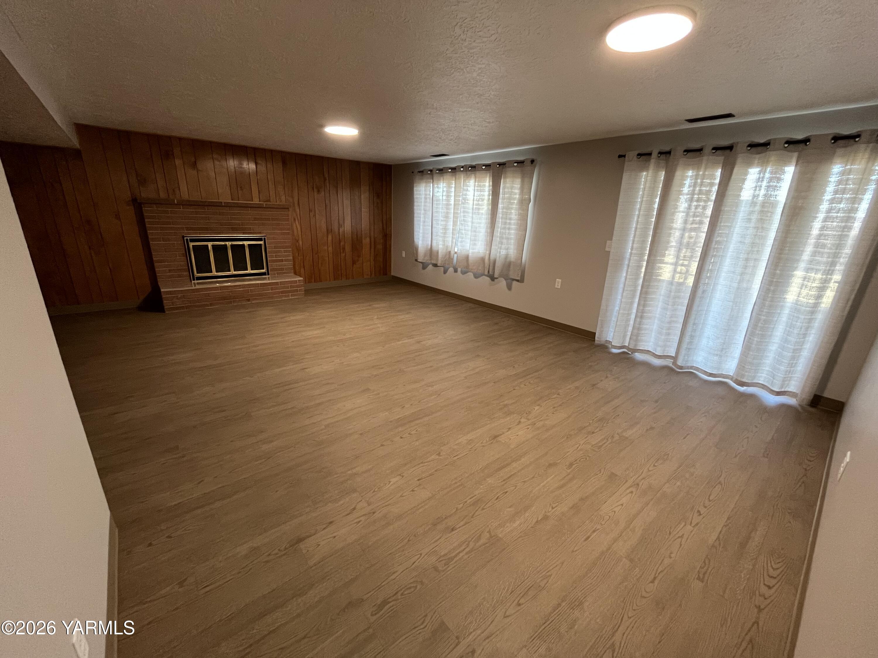 330 Parish Road Selah, WA 98942 - Photo 24 of 45 downstairs living