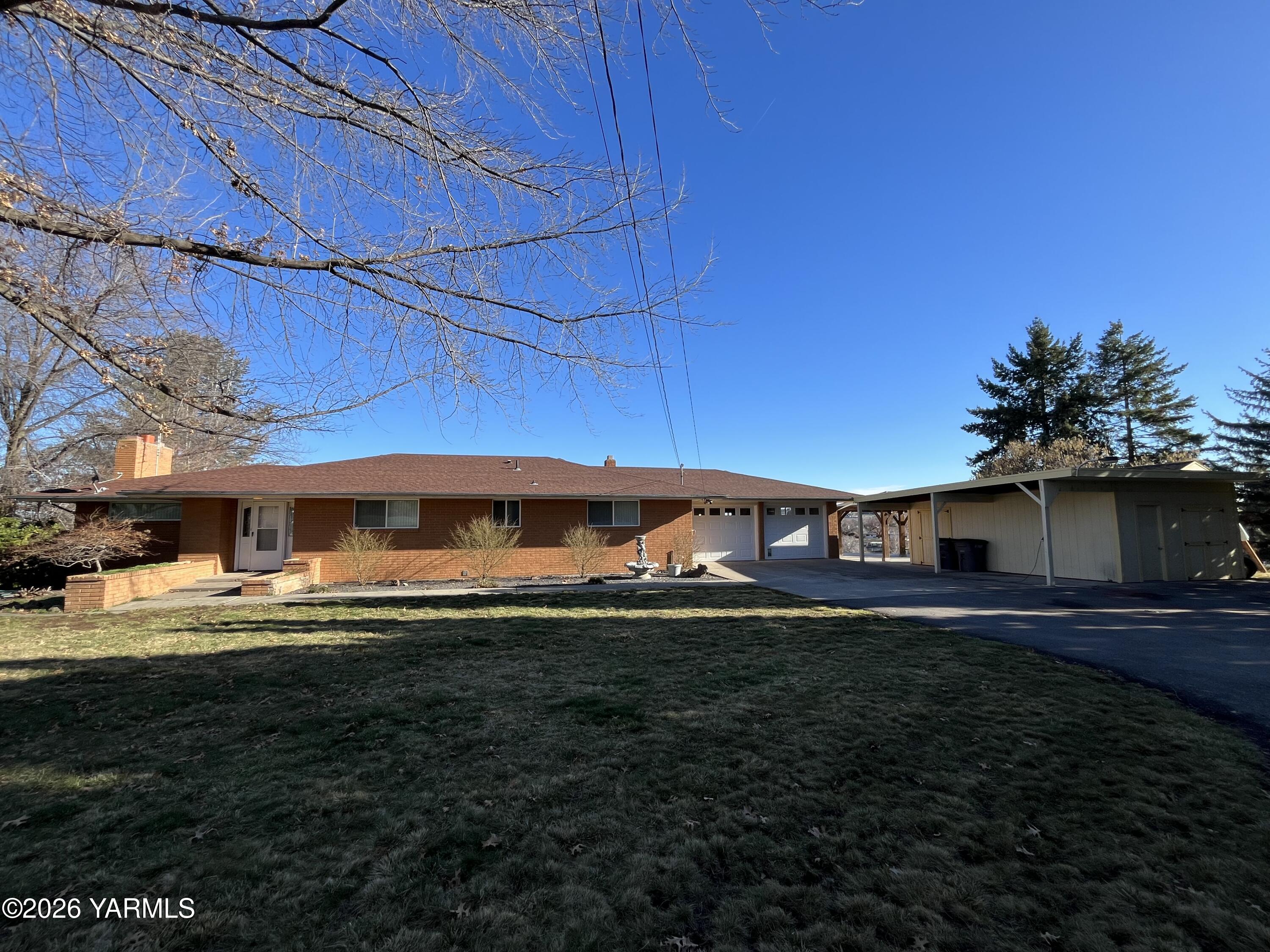 330 Parish Road Selah, WA 98942 - Photo 3 of 45 2.51 AC