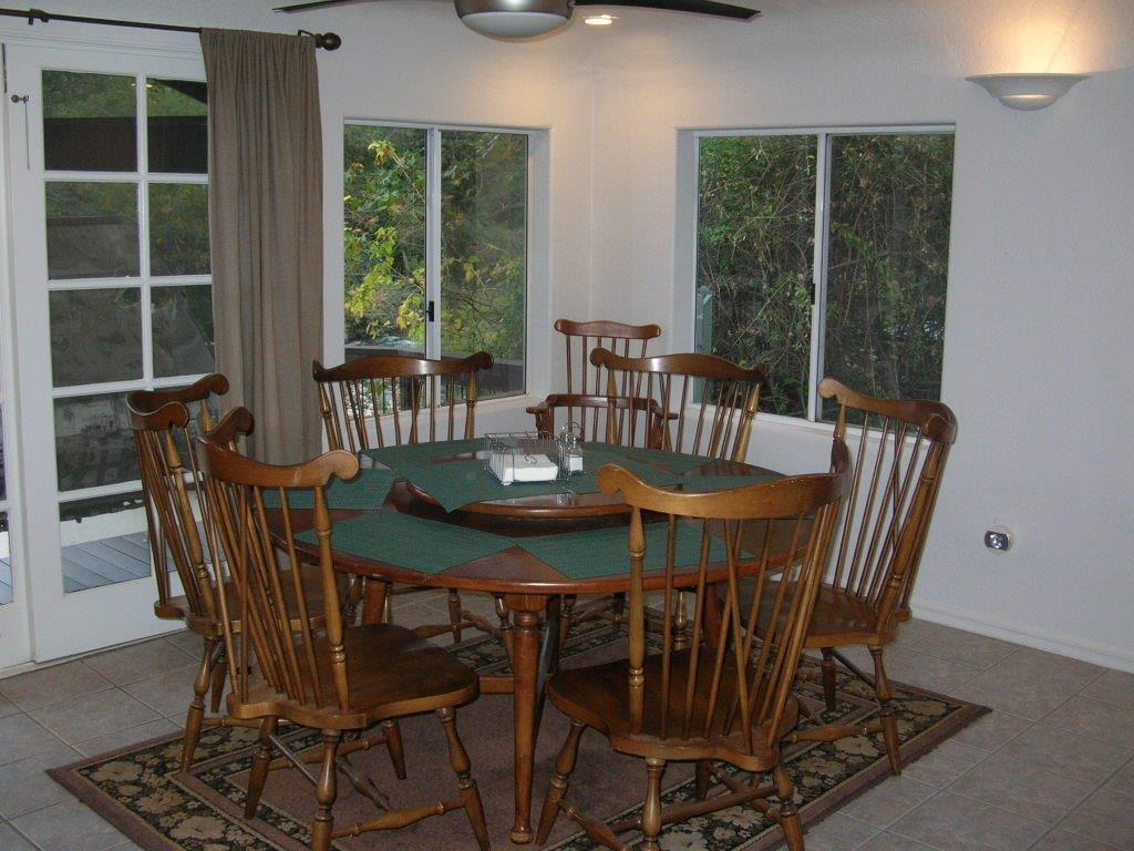 42493 Sierra Drive Three Rivers, CA 93271 - Photo 33 of 38 Dining room