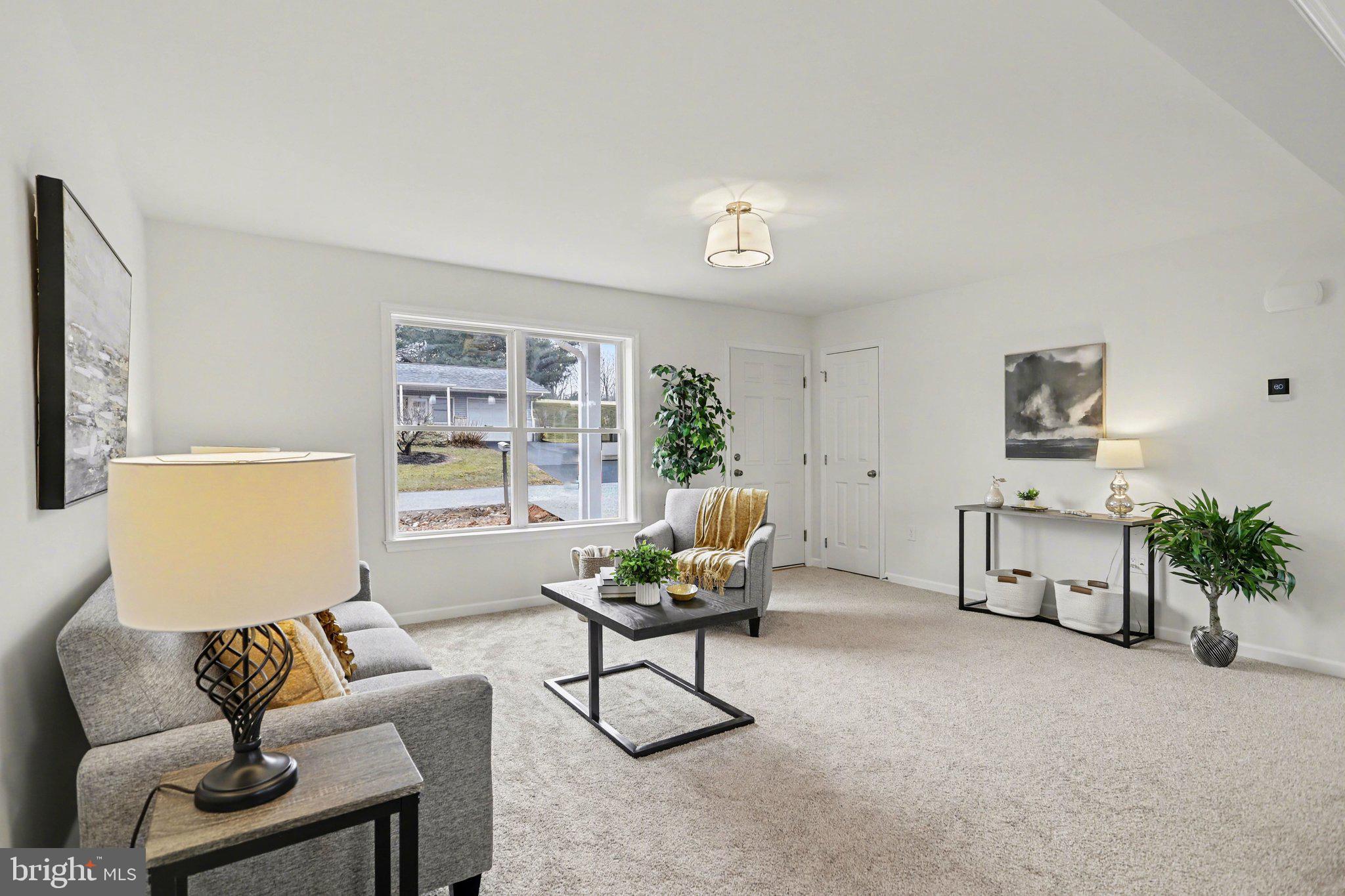 35 West Sunset View Street Spring Grove, PA 17362 - Photo 4 of 28 Bright open living room