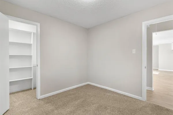 $2,500 | 714 Pleasant Valley Road, Garland, TX 75040