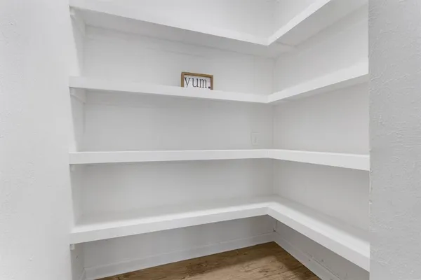 $2,500 | 714 Pleasant Valley Road, Garland, TX 75040