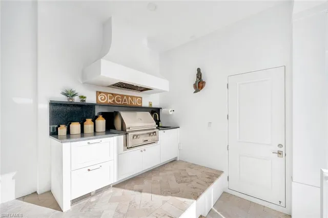 a view of washer and dryer