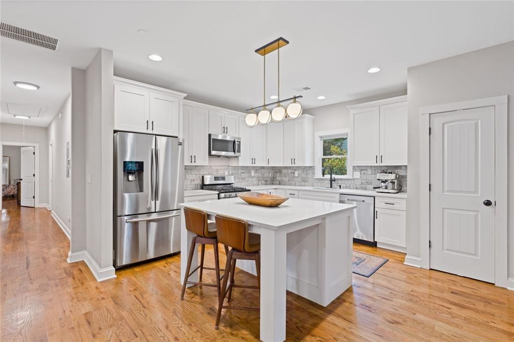 686 Elbert Street Southwest Atlanta, GA 30310 - Photo 15 of 49