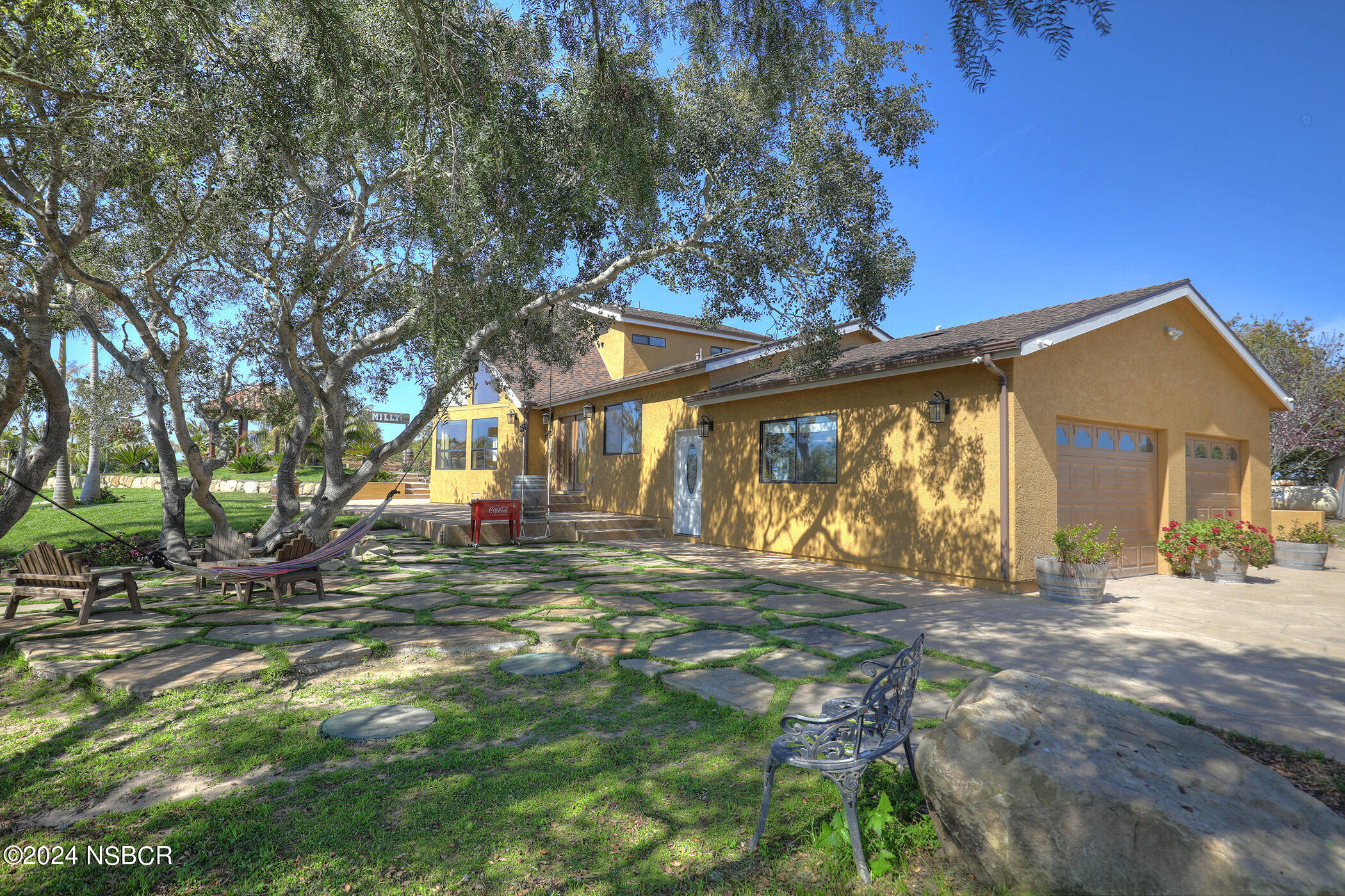 2191 Tularosa Road Lompoc, CA 93436 - Photo 6 of 67 a view of a house with a yard