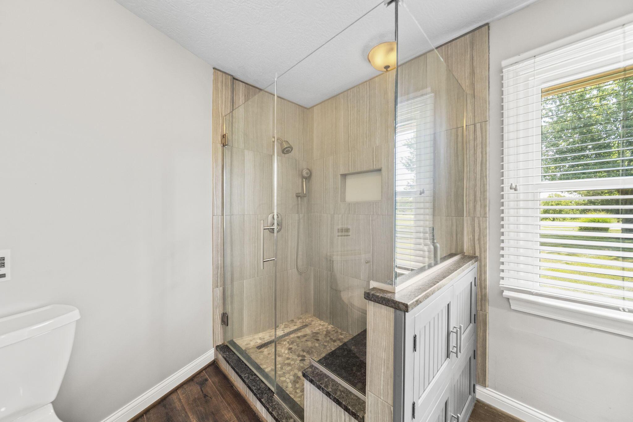 9670 Concord Road Dublin, OH 43017 - Photo 28 of 70 Primary Ensuite