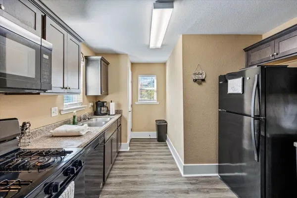 $2,000 | 2823 Avenue Q, Unit A, Galveston, TX 77550