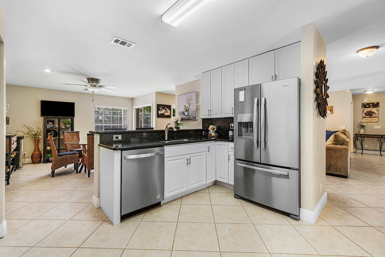 10610 Wheelhouse Circle Boca Raton, FL 33428 - Photo 15 of 58 013-10610WheelhouseCir-BocaRaton-FL-smal