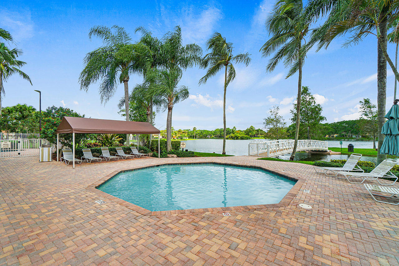 10610 Wheelhouse Circle Boca Raton, FL 33428 - Photo 48 of 58 048-10610WheelhouseCir-BocaRaton-FL-smal