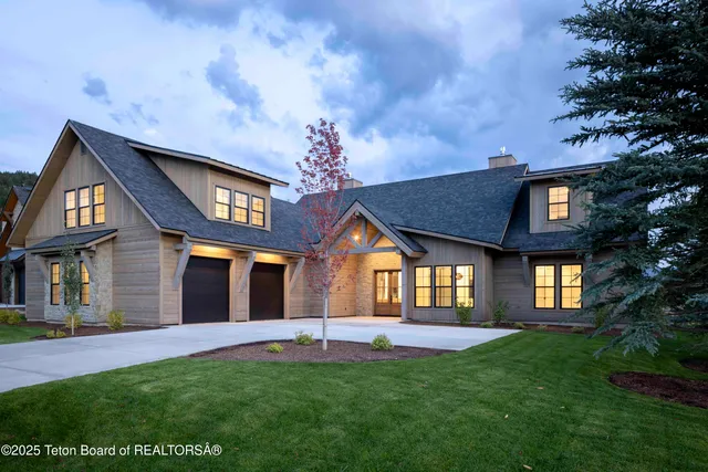 $2,350,000 | 6477 Trumpet Swan Circle, Victor, ID 83455