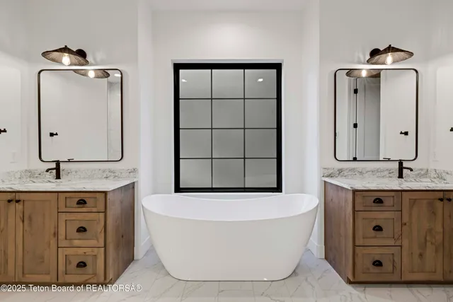 $2,350,000 | 6477 Trumpet Swan Circle, Victor, ID 83455