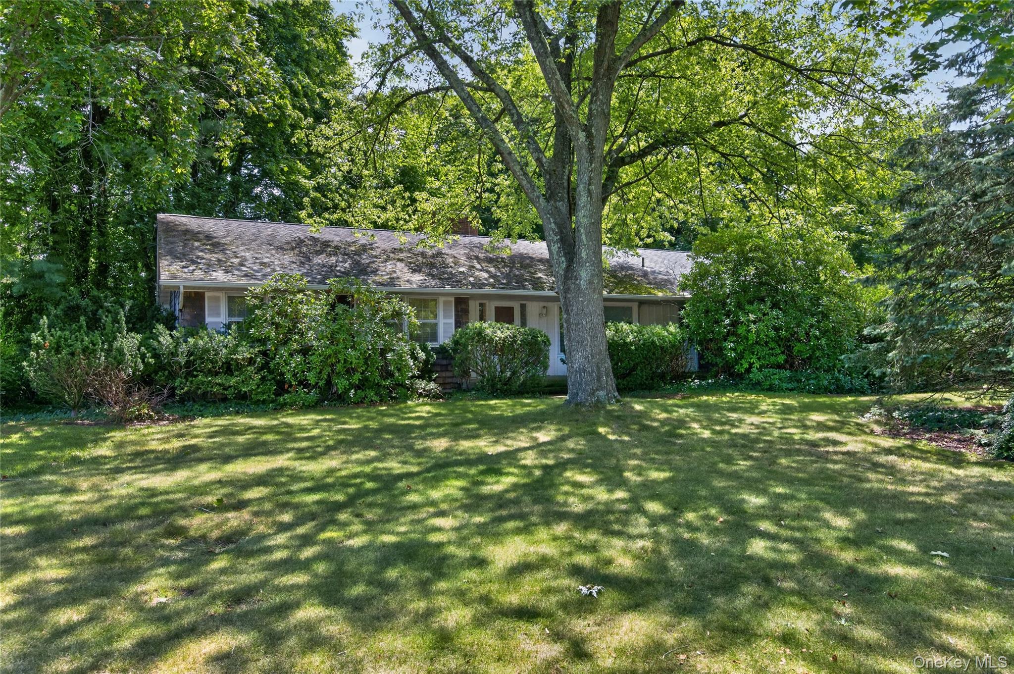 22 South Lot Road Smithtown, NY 11787 - Photo 3 of 23 Gallery Image 3